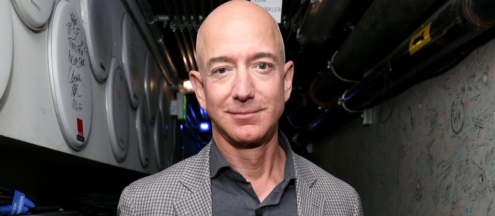 Самый богатый человек в мире Джефф Безос покинул пост гендиректора Amazon