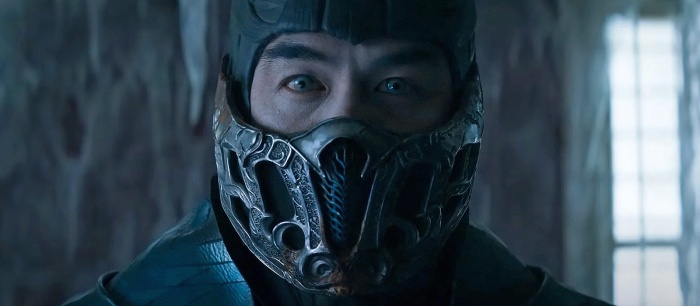 Звезда Mortal Kombat показал трейлер фильма своей маме. Её реакция бесценна (видео)
