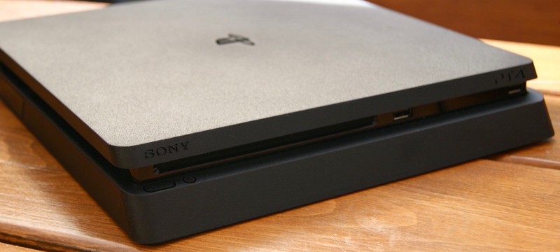PS4 Slim и PS4 Pro пропали из продажи в розничных сетях