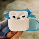 Опубликовано «живое» фото Apple AirPods 3