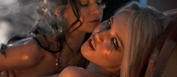 Девушки из России показали сексуальный нежный косплей на Цири и банщицу из «Ведьмака» (с бонусом внутри)